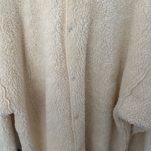 Fattamano Cream Sherpa 100% Cotton Jacket. SZ S runs L/XL. Never Worn. - Picture 13 of 14